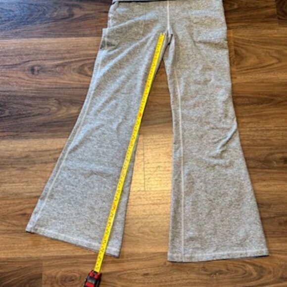 Aerie Offline The Hugger Flare Foldover Hi Rise Gray Leggings Women Sz L Pocket - Picture 5 of 8